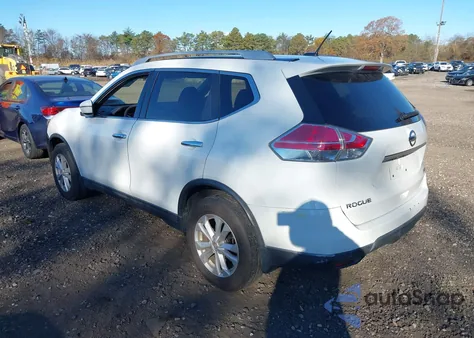 2015 Nissan Rogue Sv z USA, uszkodzony, nr VIN 5N1AT2MV2FC879744